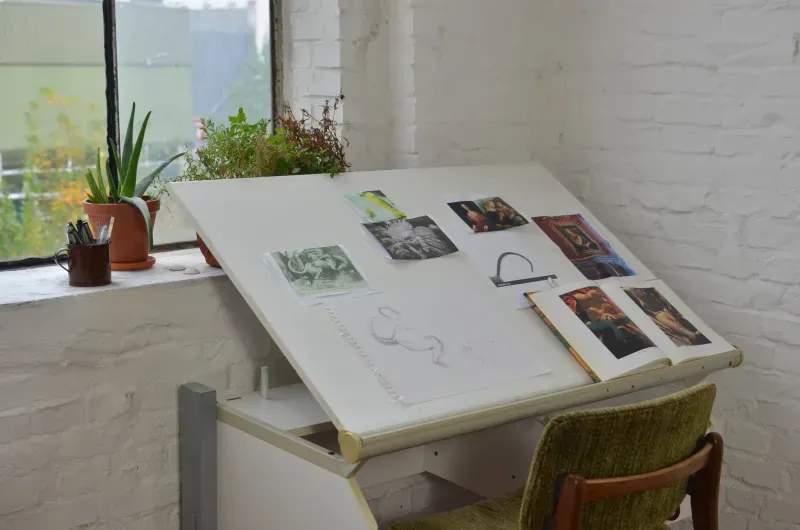 Sketching and observational drawing workshops